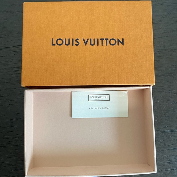 Supreme x Louis Vuitton Wallet - Picture 5 of 11